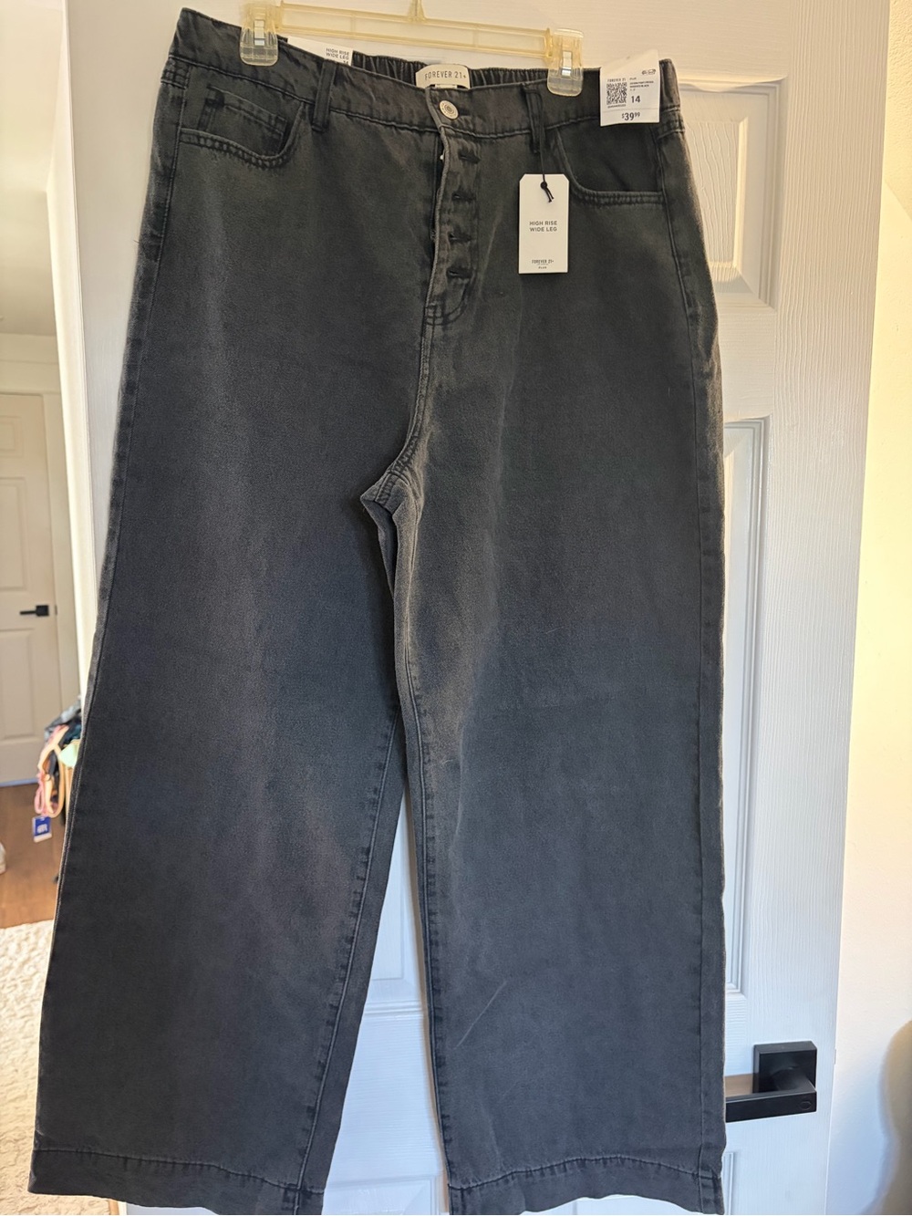 Forever 21 Women's High-Rise Wide-Leg Jeans in Washed Black